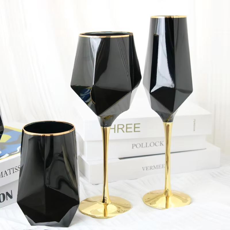 Pure Black Crystal Golden Edge - đánh giá và giá Wine Beer Whiskey
